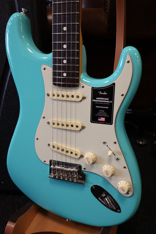 Fender Limited Edition American Professional II Stratocaster Sea Foam Green (B-Stock)