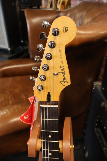 Fender Player II Stratocaster HSS Polar White (B-Stock)