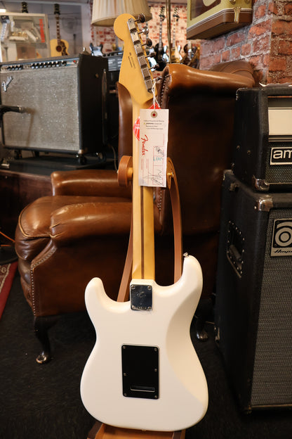 Fender Player II Stratocaster HSS Polar White (B-Stock)