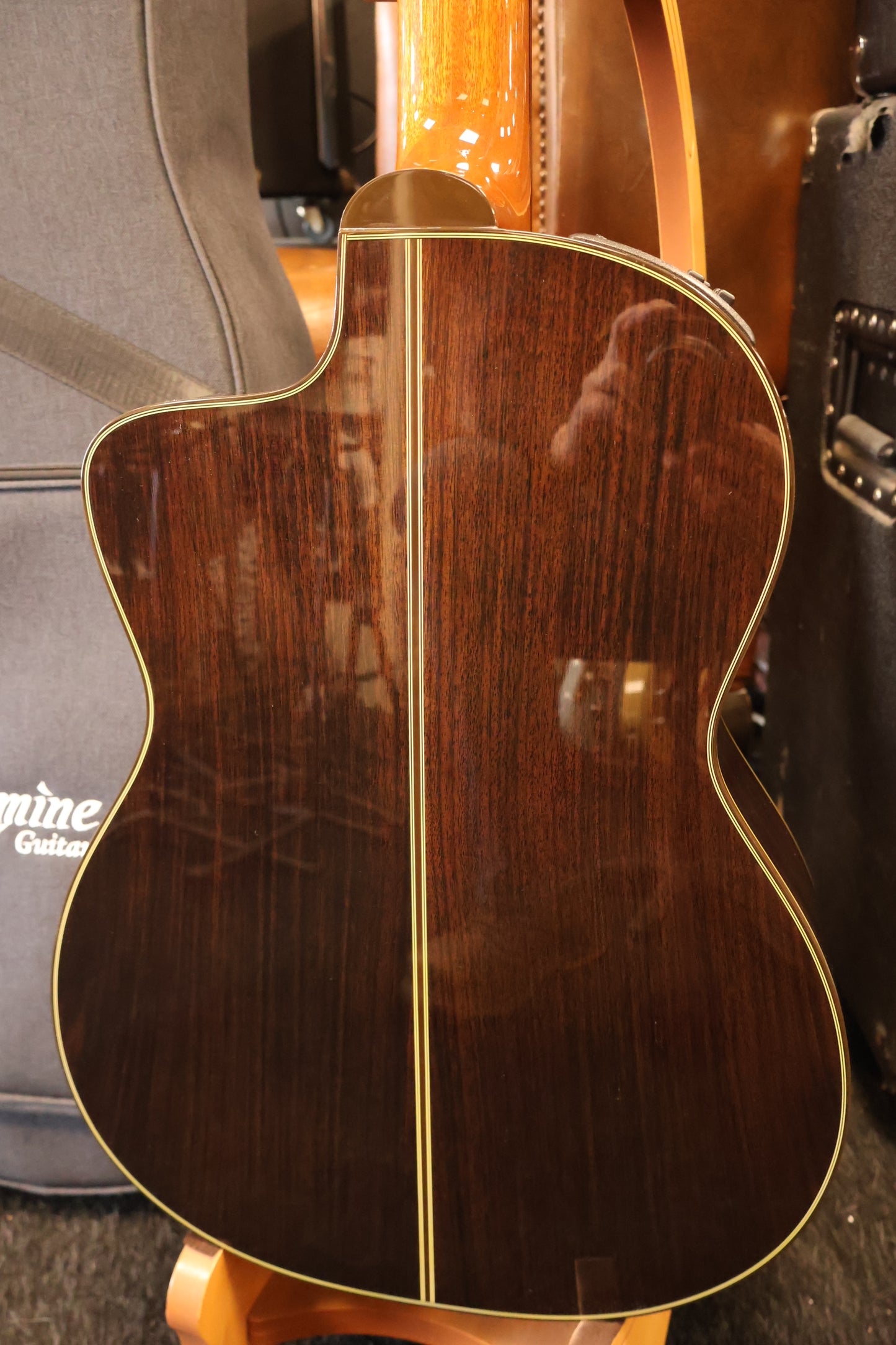 Takamine EC132SC Classical with EQ