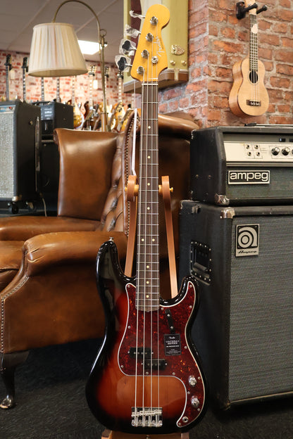 Fender Vintera II '60s Precision Bass 3-Color Sunburst (B-Stock)