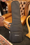 Eastman AC222CE DLX Grand Auditorium with gigbag