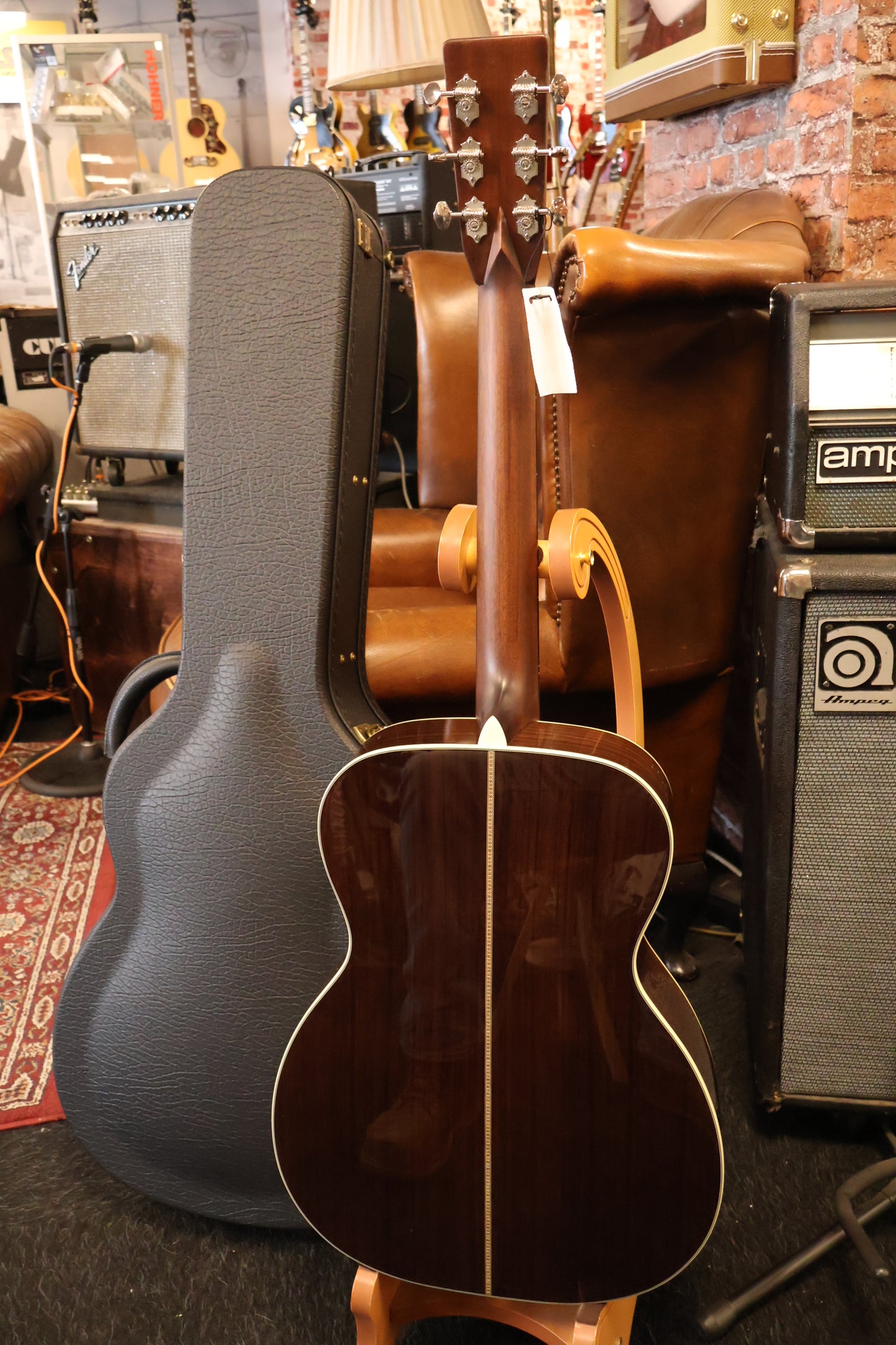 Eastman E20OM-TC-SB Ochrestral Model (B-STOCK)