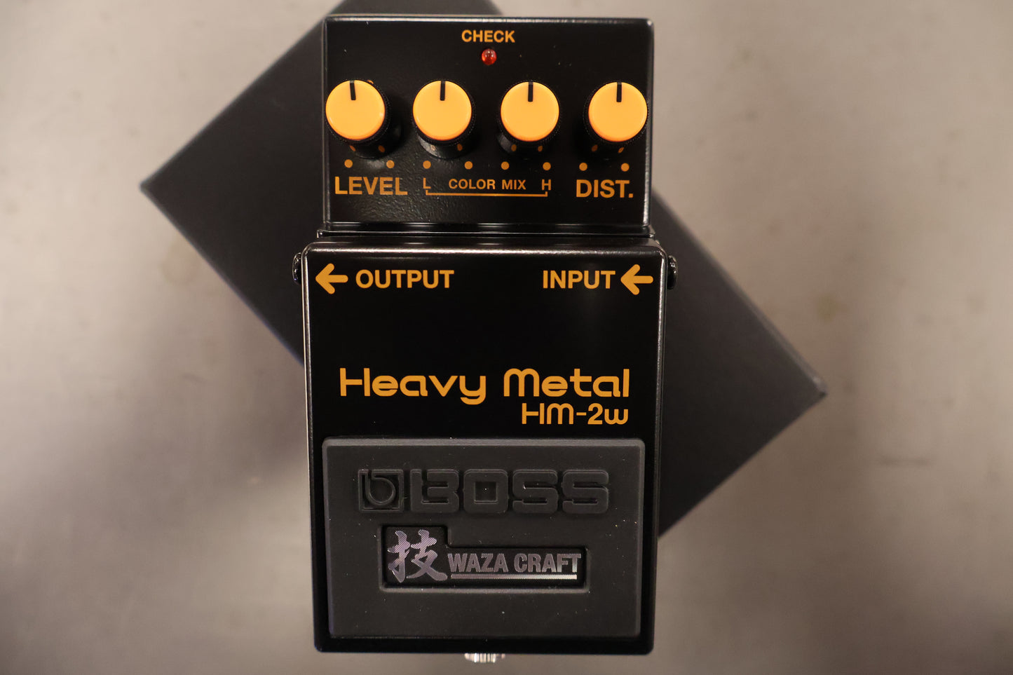 Boss HM-2W Waza Craft Heavy Metal