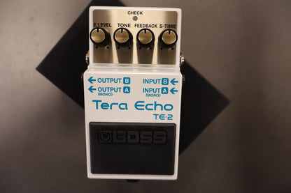 Boss TE-2 Tera Echo