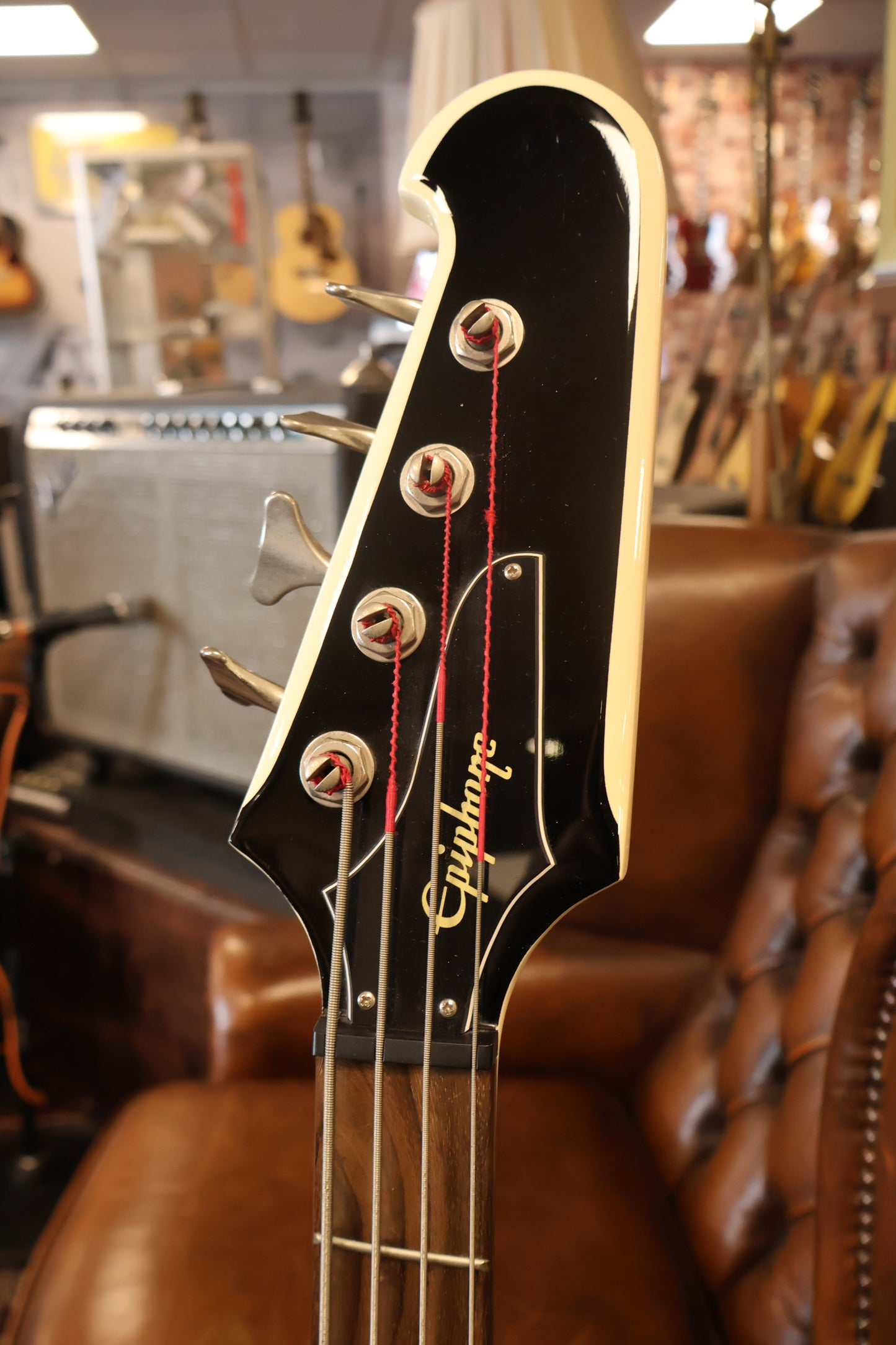 Epiphone Thunderbird Bass Alpine White (USED)