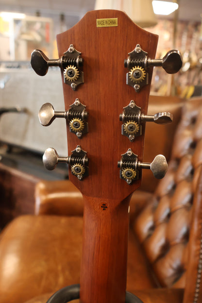 Baton Rouge A11LS Dreadnought (Used)