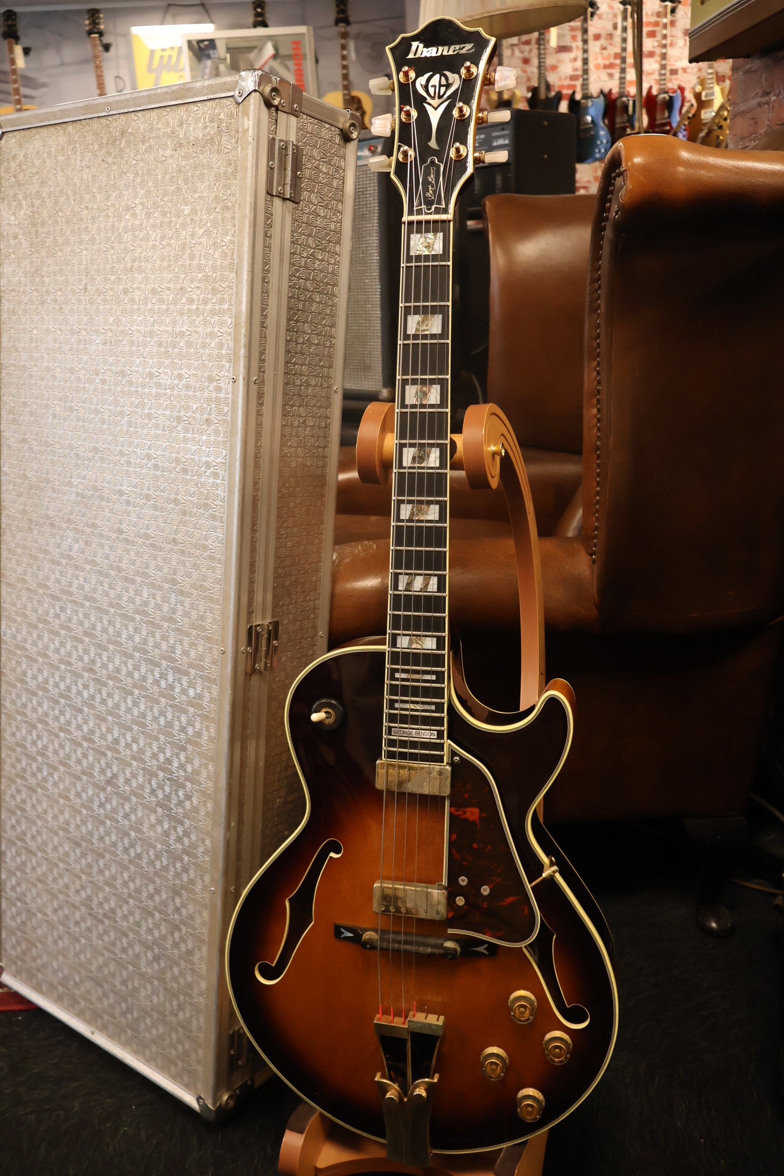 Ibanez 1979 GB-10 George Benson OHSC – Dirk Witte