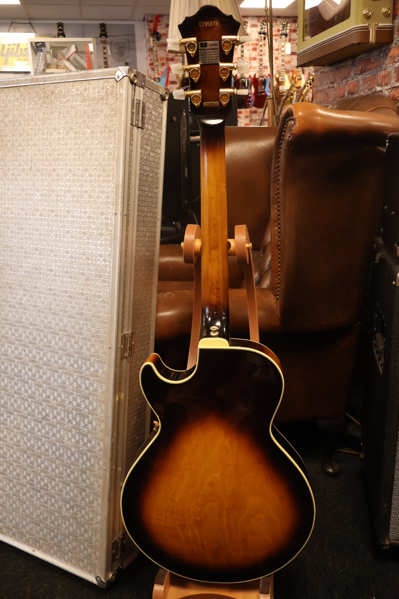 Ibanez 1979 GB-10 George Benson OHSC – Dirk Witte