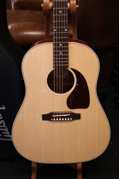 Gibson J-45 Standard Natural