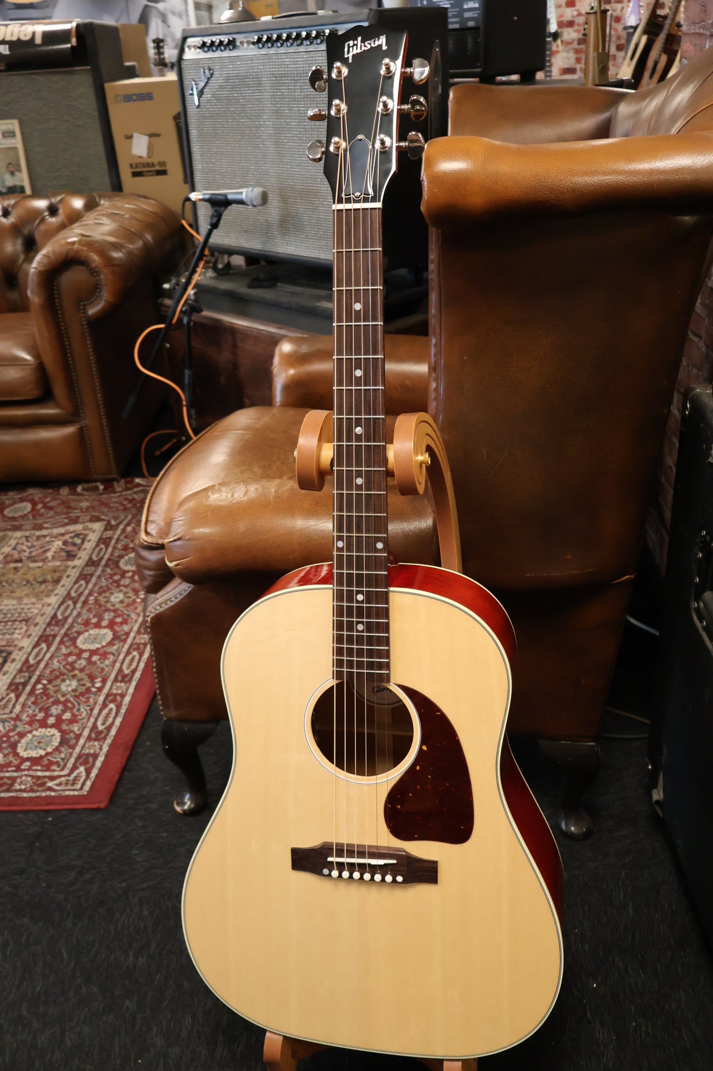 Gibson J-45 Standard Natural