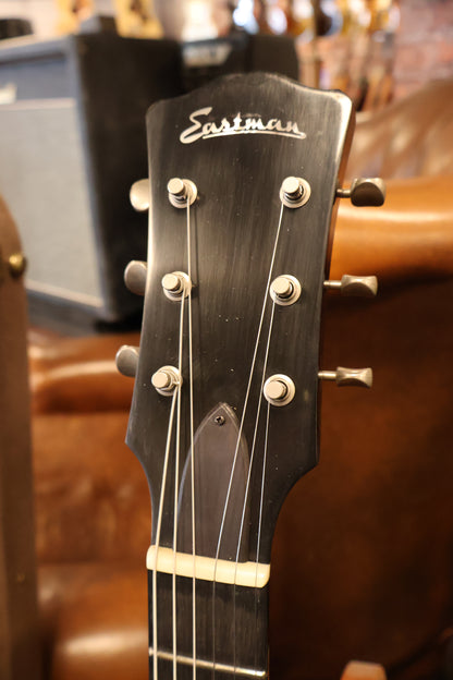 Eastman SB55/V-SB All Mahogany P90 single cut Sunburst (B-Stock)