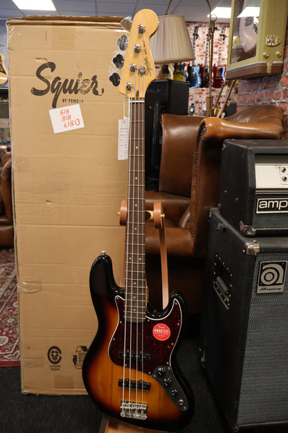 Squier Classic Vibe '60s Jazz Bass 3-Color Sunburst (B-Stock)