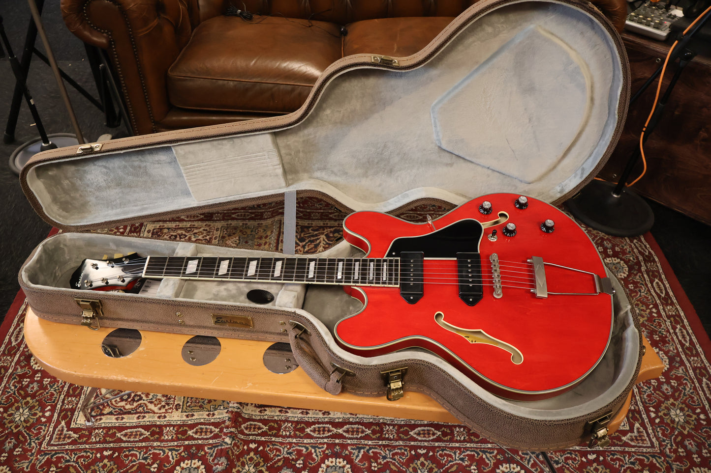 Eastman T64/TV-T Vintage Red