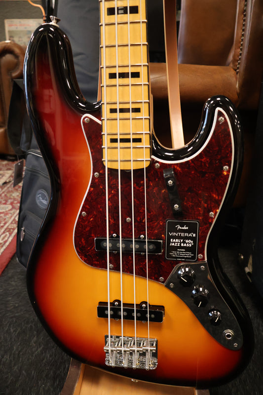 Fender Vintera III Early '70s Jazz Bass 3-Color Sunburst