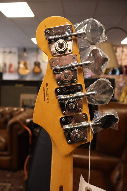 Fender Vintera III Early '70s Jazz Bass 3-Color Sunburst