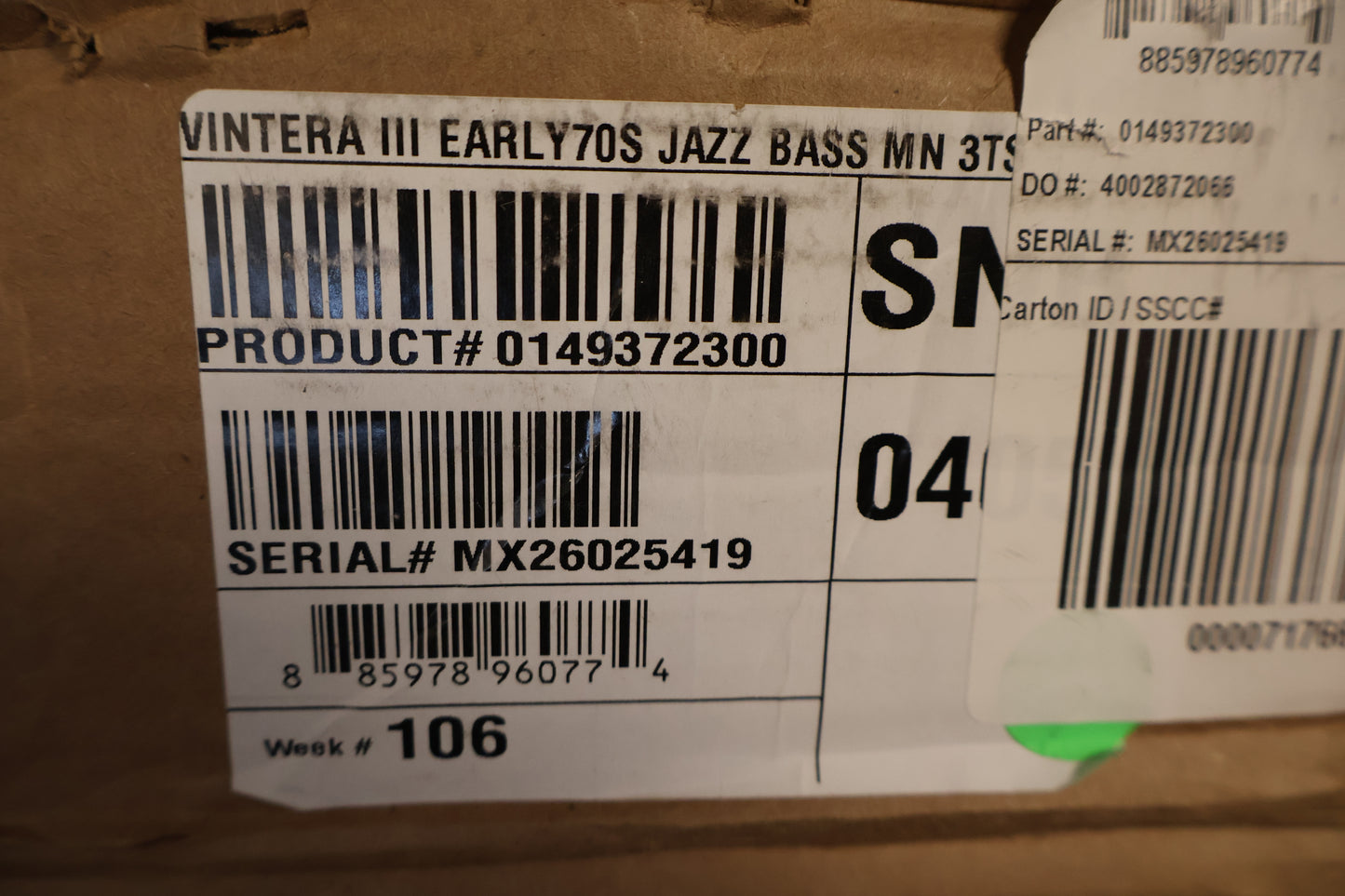 Fender Vintera III Early '70s Jazz Bass 3-Color Sunburst