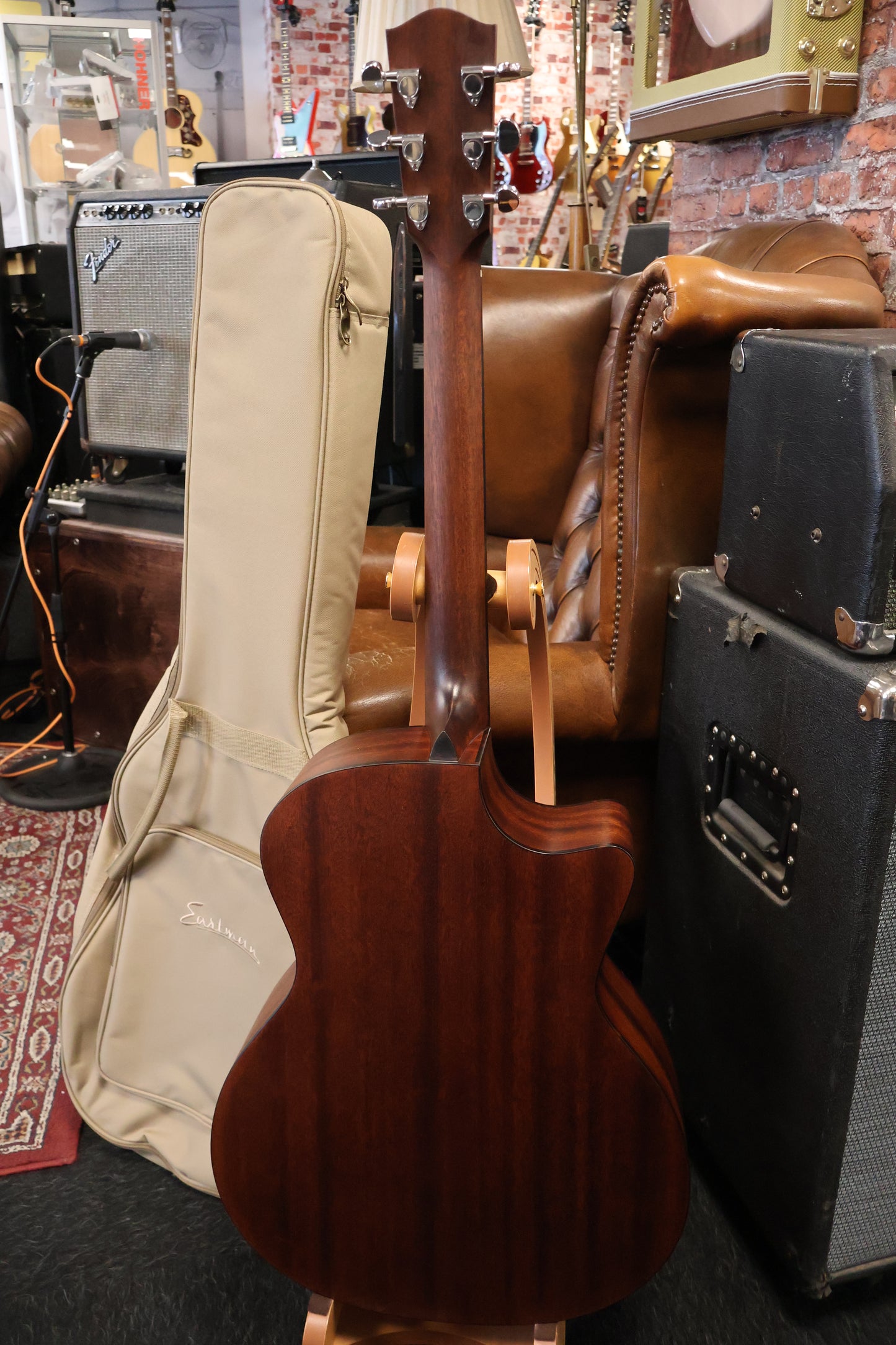 Eastman AC122L-1CE Lefty Grand Auditorium (B-Stock)