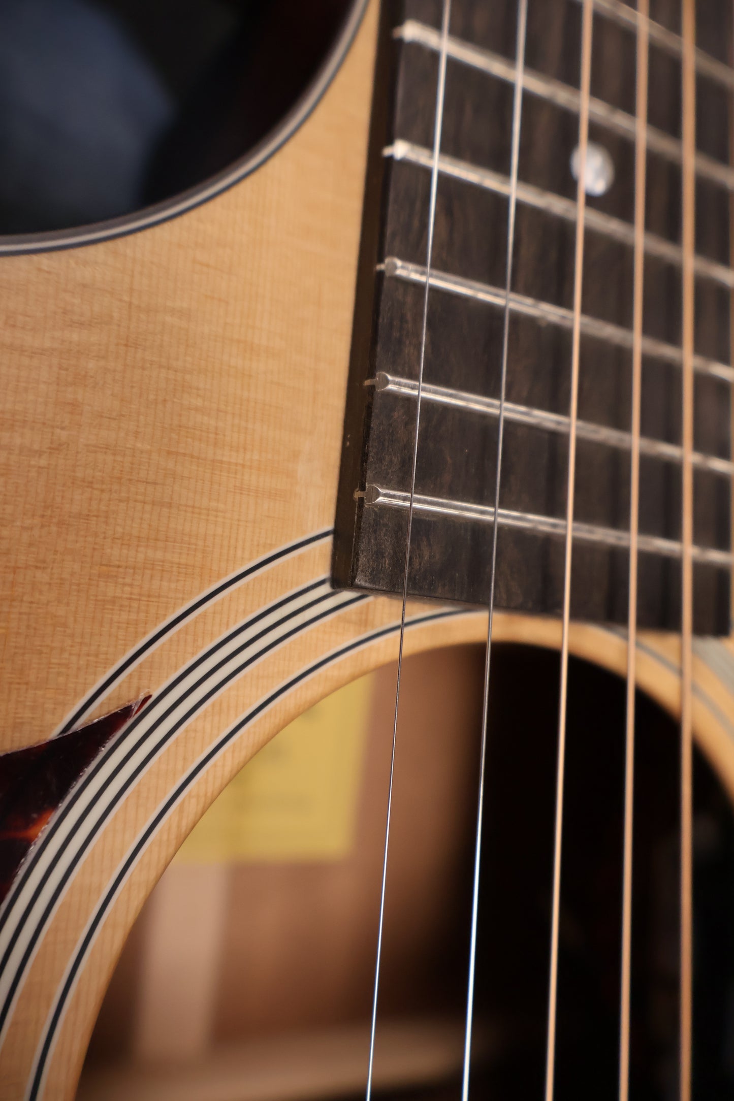 Eastman AC122L-1CE Lefty Grand Auditorium (B-Stock)