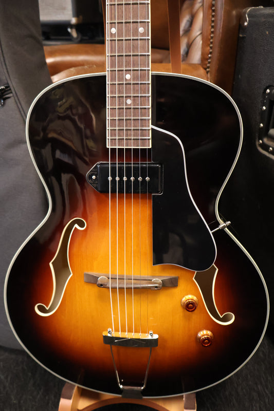 Eastman AR405-P90/TV-SB Hollow Body Archtop (B-Stock)