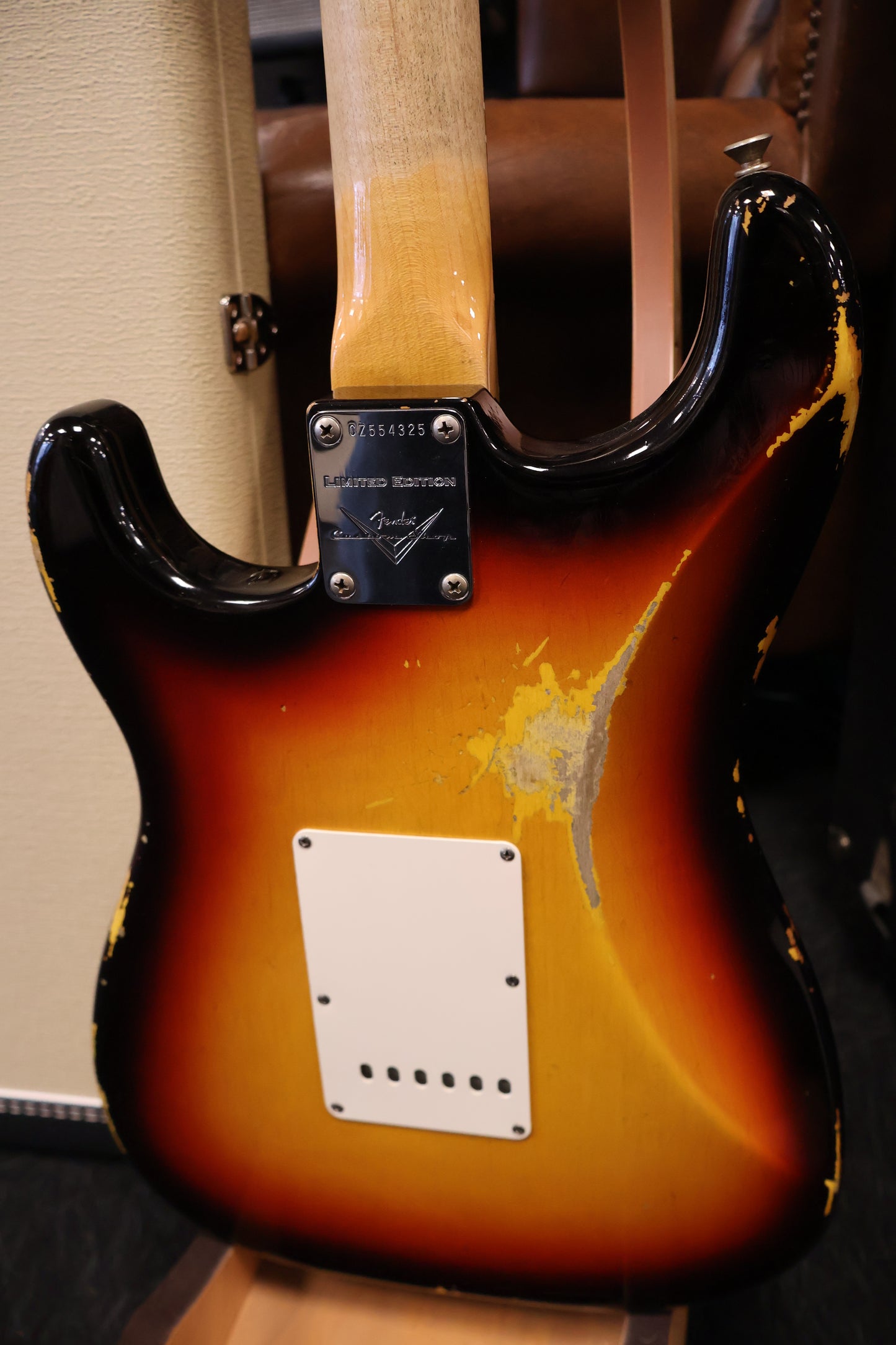 Fender '63 Stratocaster Sunburst Relic LTD (Used)
