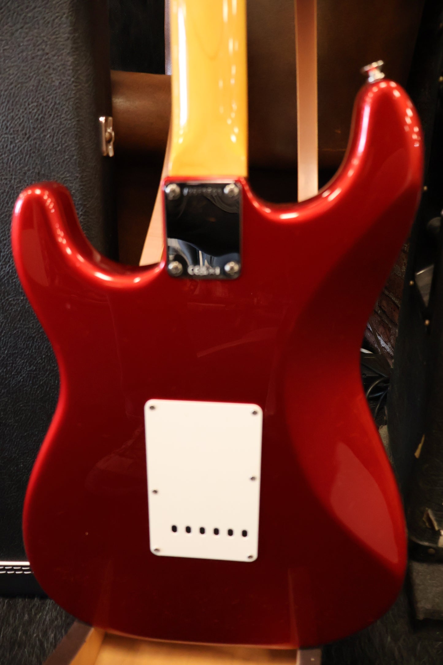 Fender American Vintage II 1965 Stratocaster Candy Apple Red