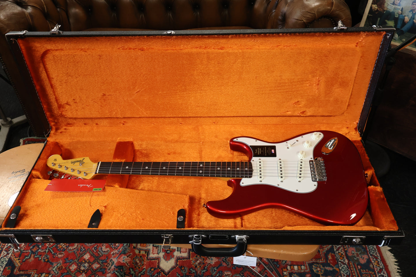 Fender American Vintage II 1965 Stratocaster Candy Apple Red