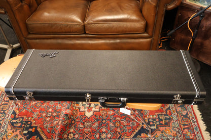 Fender American Vintage II 1965 Stratocaster Candy Apple Red