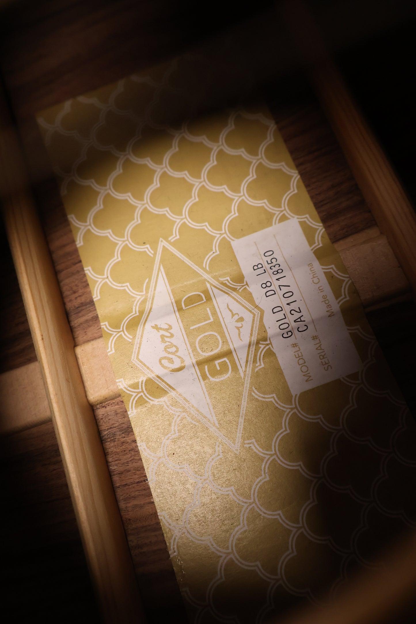 Cort D8 Gold Light Burst (USED)