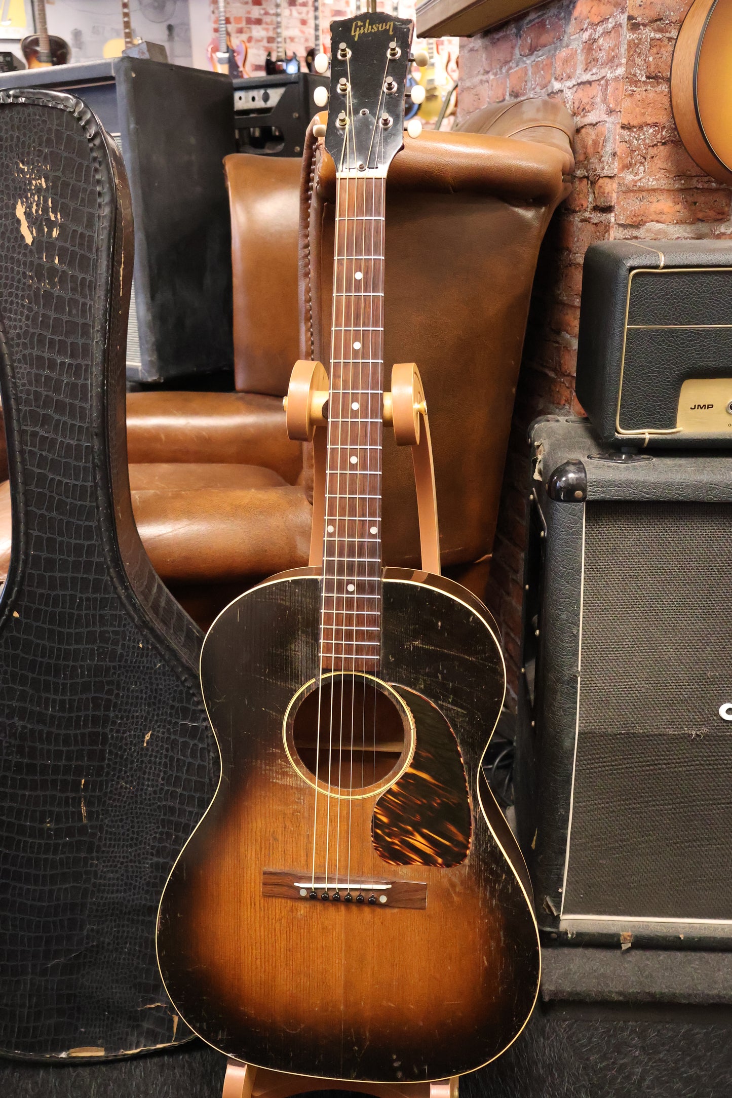 Gibson LG-1 Sunburst 1948