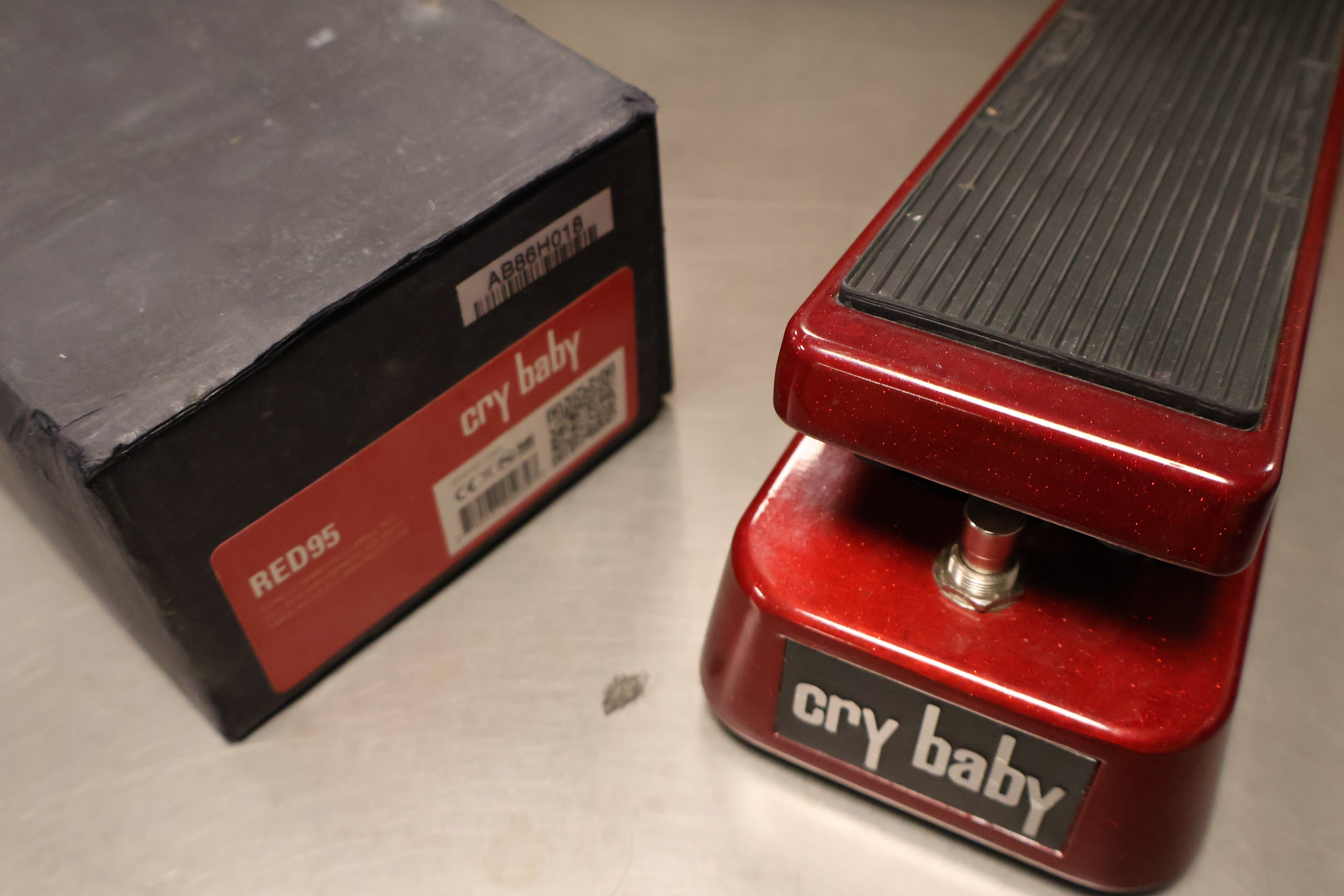 Dunlop GCB-95 Red Cry Baby Wah (Used) – Dirk Witte