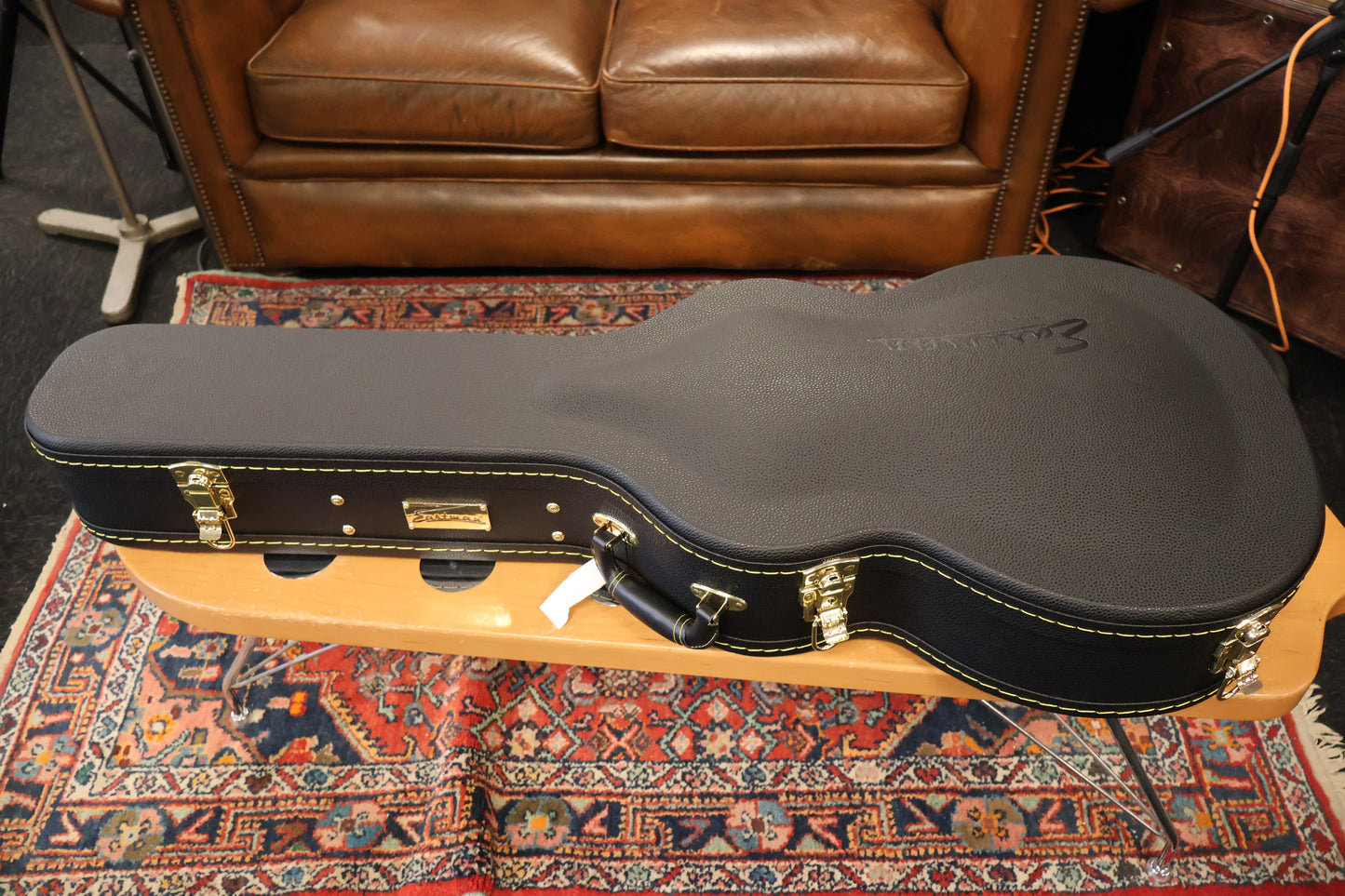 Eastman OM Orchestra Model Hardcase
