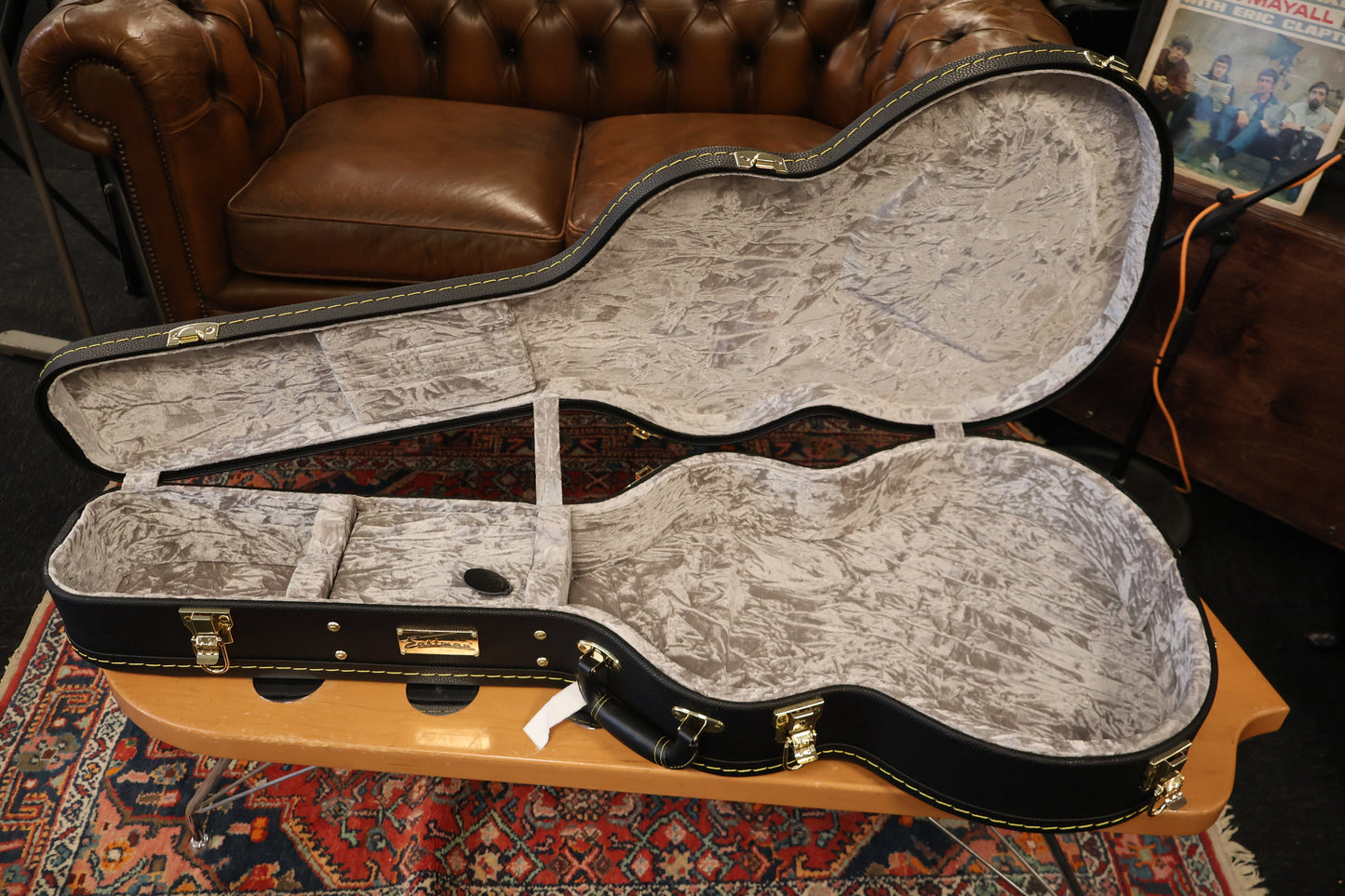 Eastman OM Orchestra Model Hardcase