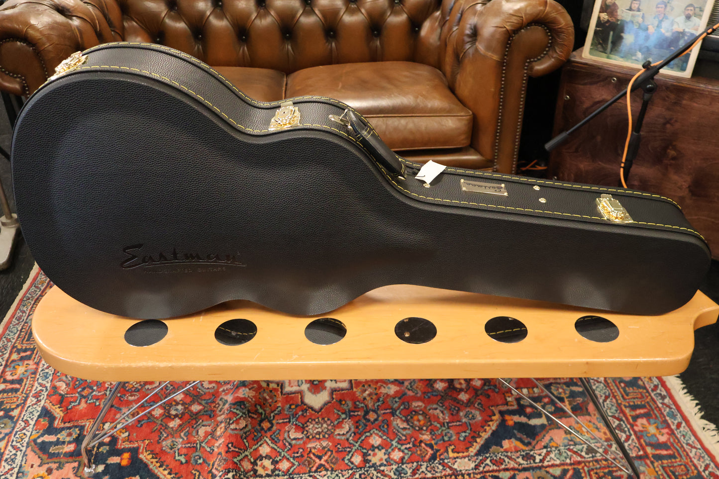 Eastman OM Orchestra Model Hardcase