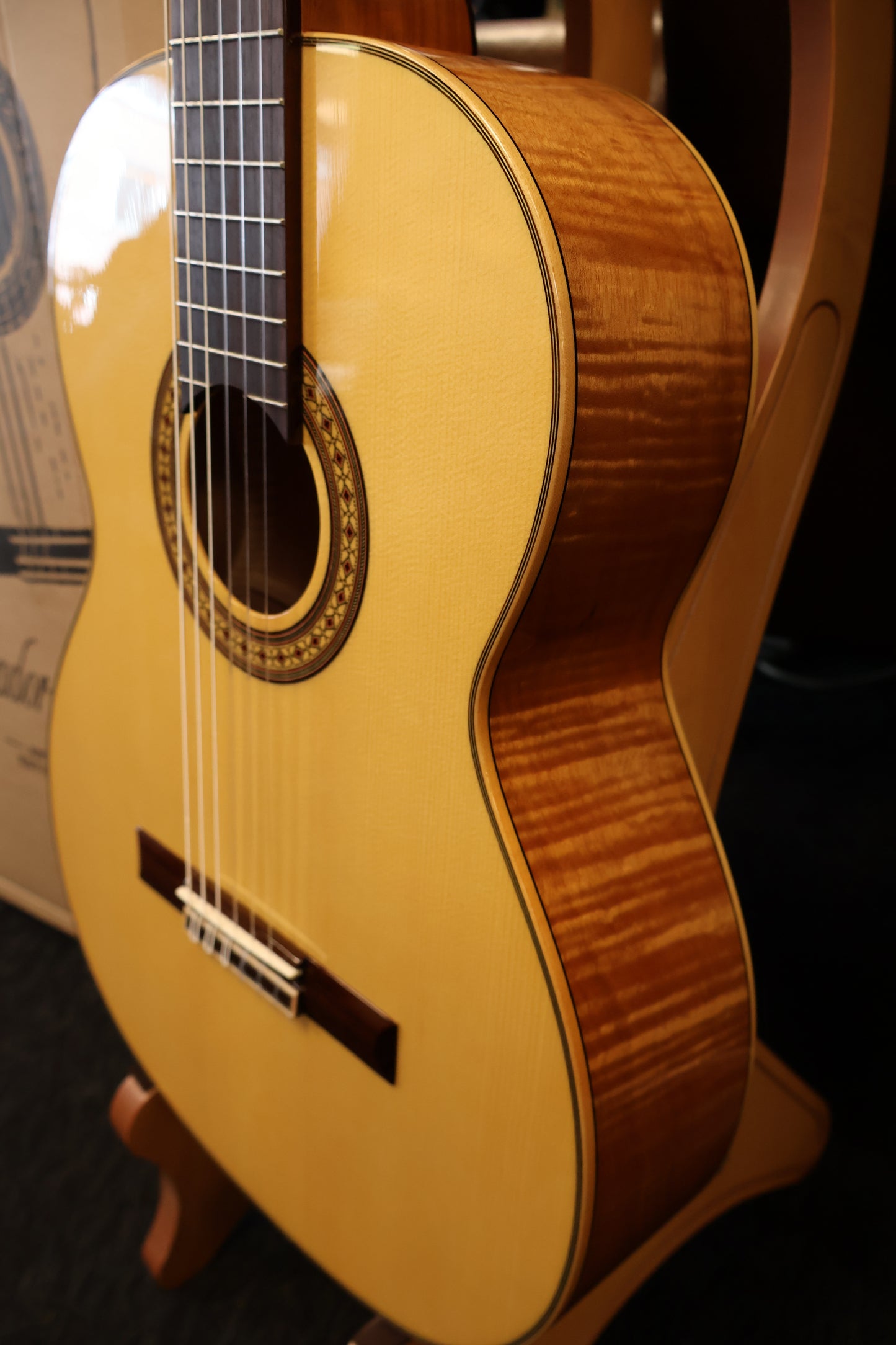 Salvador Cortez CS-65 Classic guitar solid top