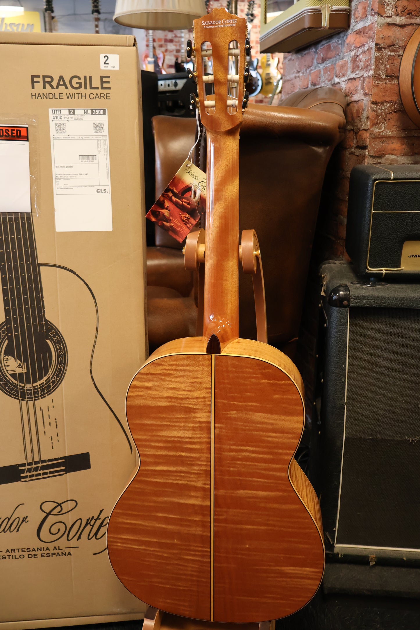 Salvador Cortez CS-65 Classic guitar solid top