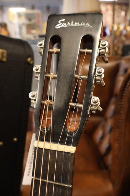 Eastman E22OOSS/V-SB Antique Sunburst