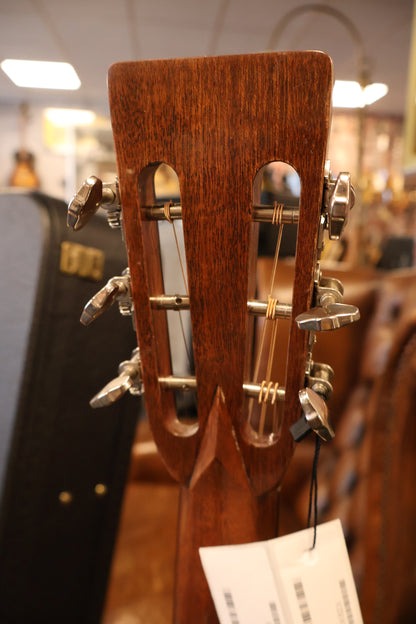 Eastman E22OOSS/V-SB Antique Sunburst