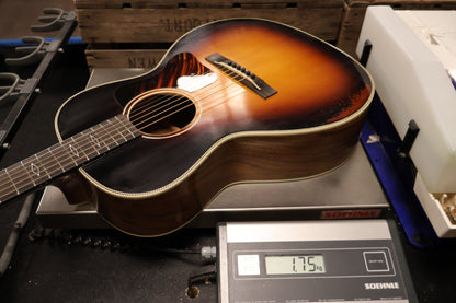 Eastman E22OOSS/V-SB Antique Sunburst