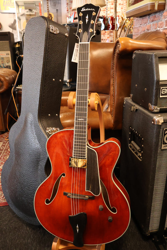 Eastman AR810CE Archtop Classic Model