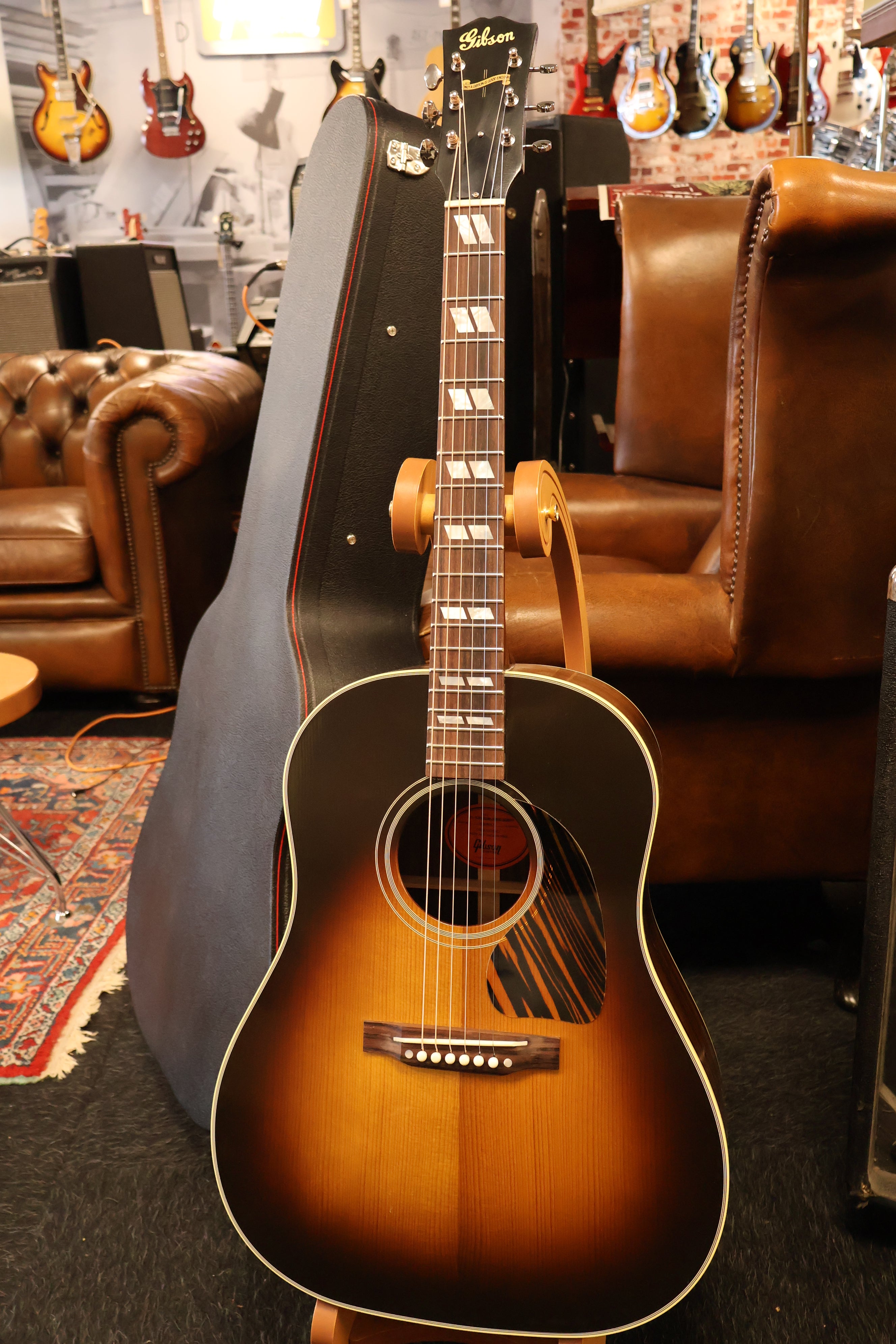 Gibson Custom 1942 Banner Southern Jumbo – Dirk Witte