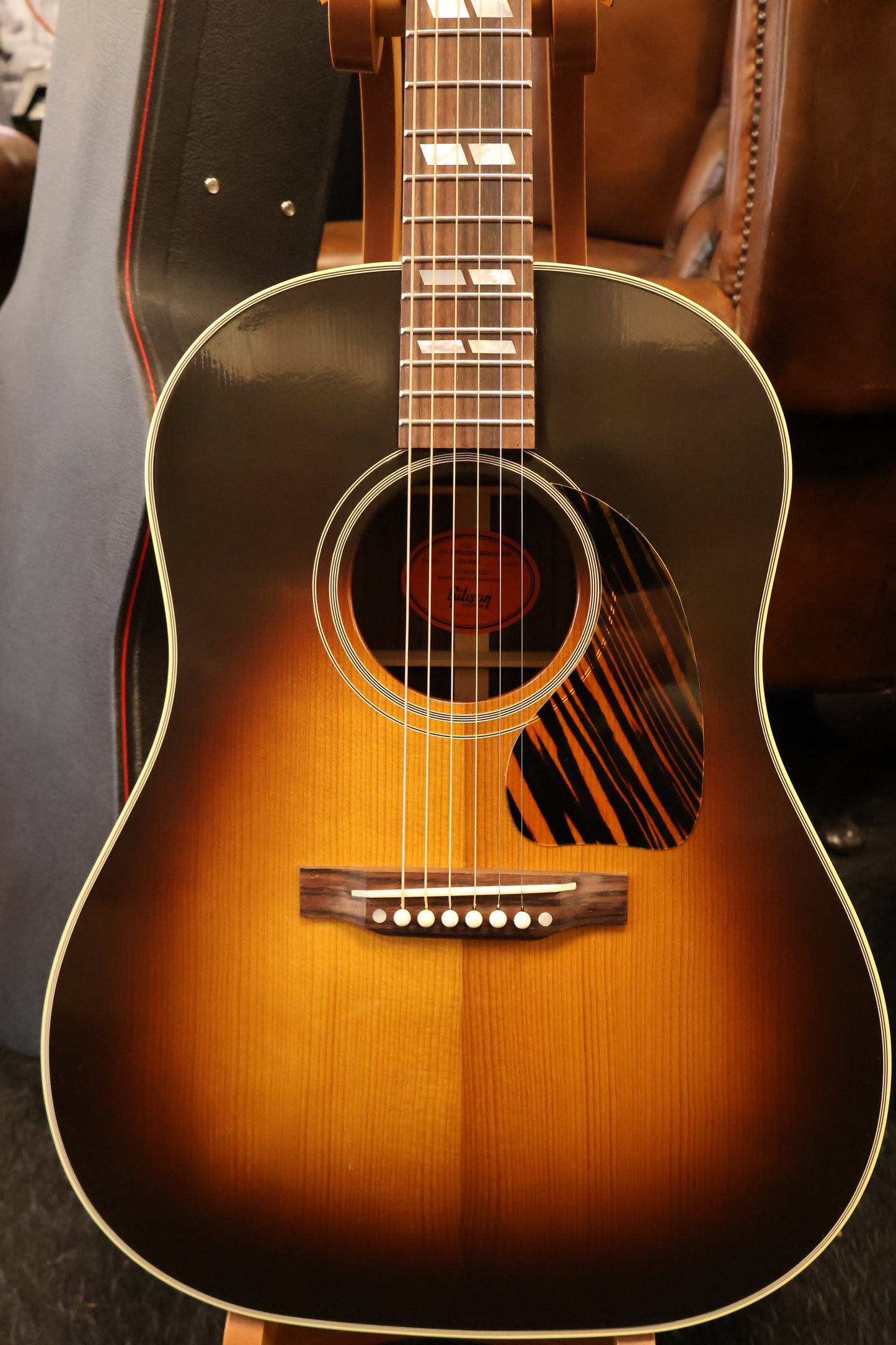 Gibson Custom 1942 Banner Southern Jumbo