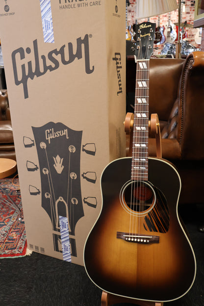 Gibson Custom 1942 Banner Southern Jumbo