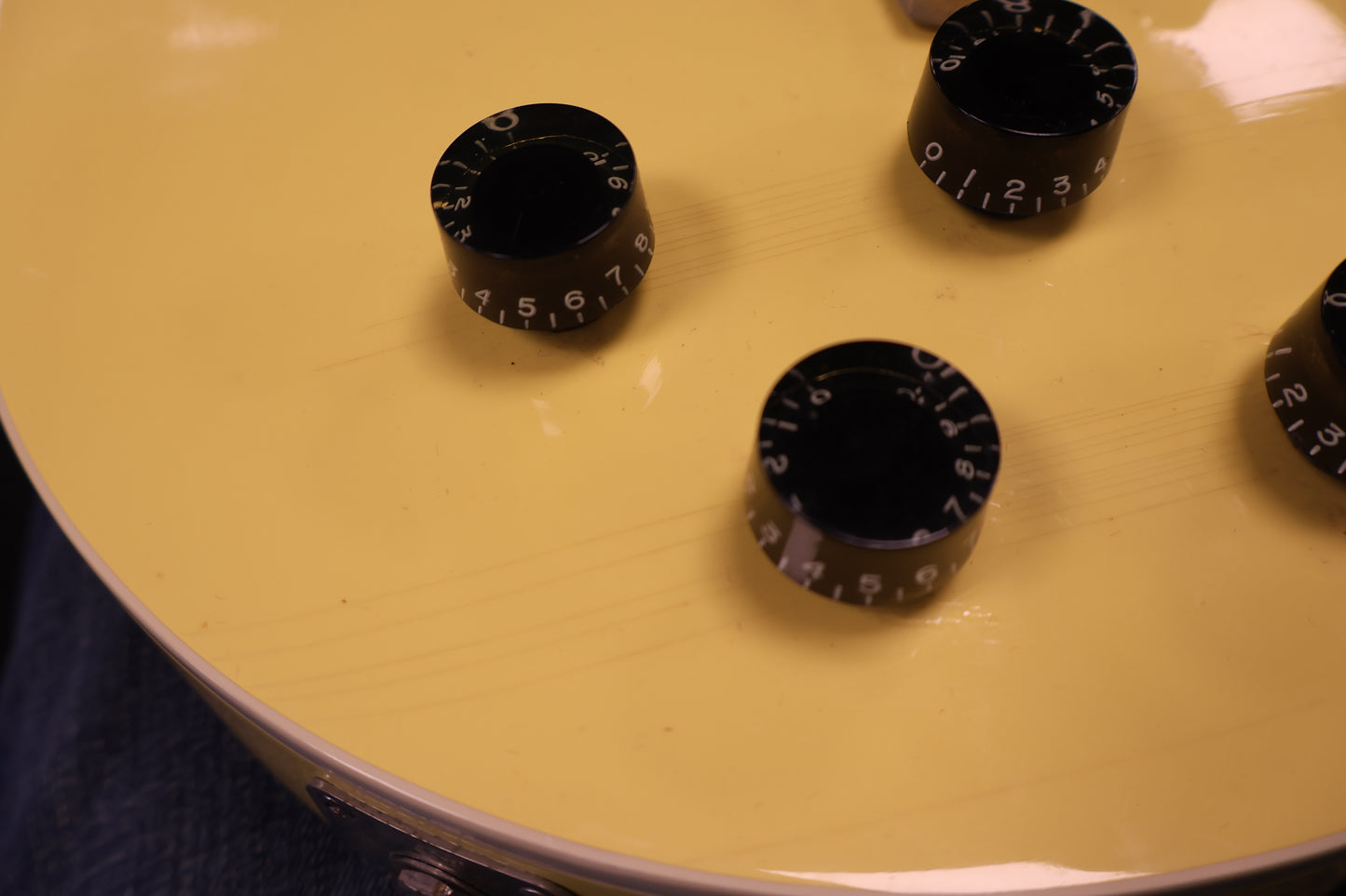 Gibson 1997 Les Paul Custom Shop Catalina Custom