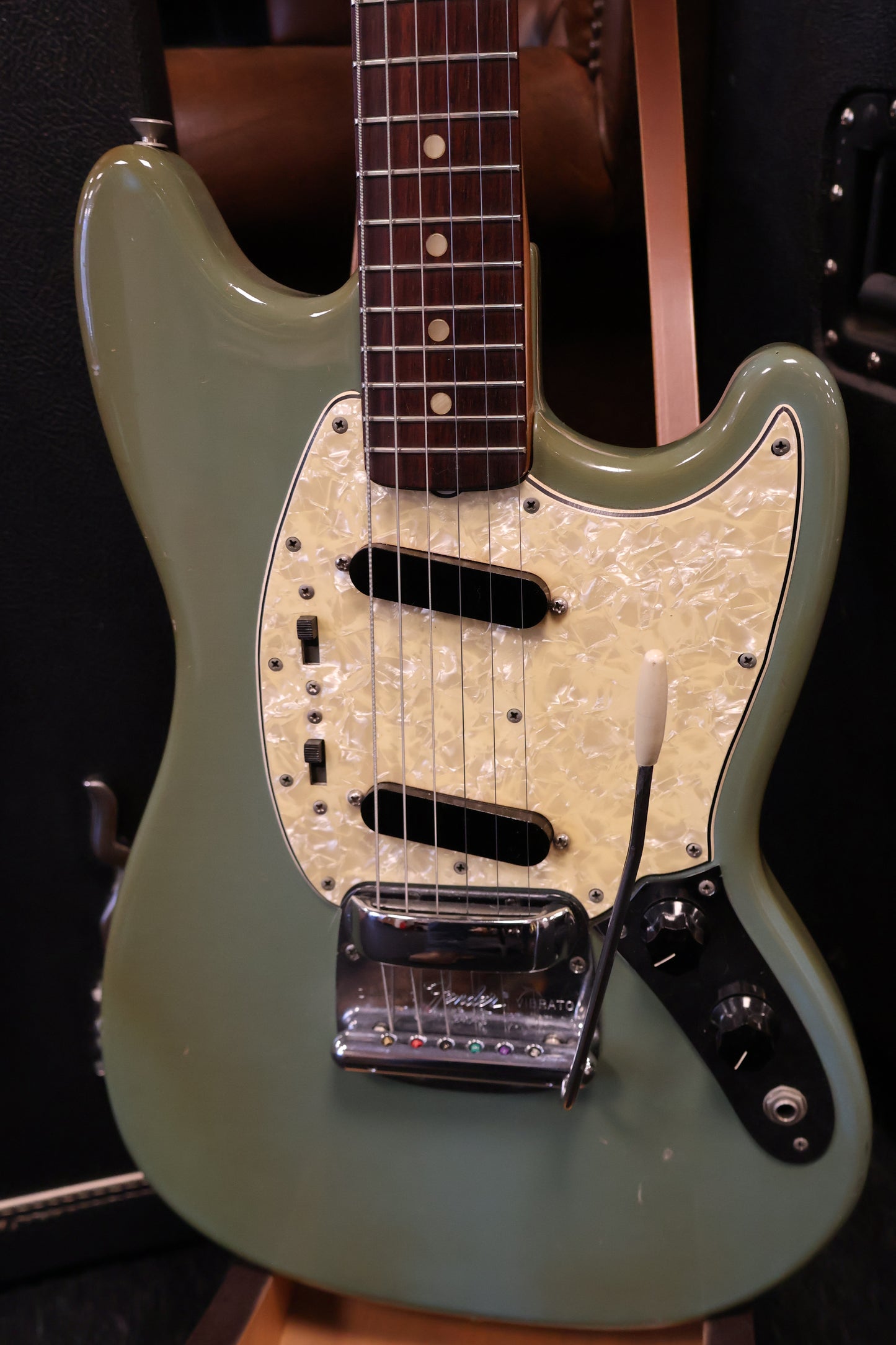 Fender 1966 Mustang Daphne Blue OHSC