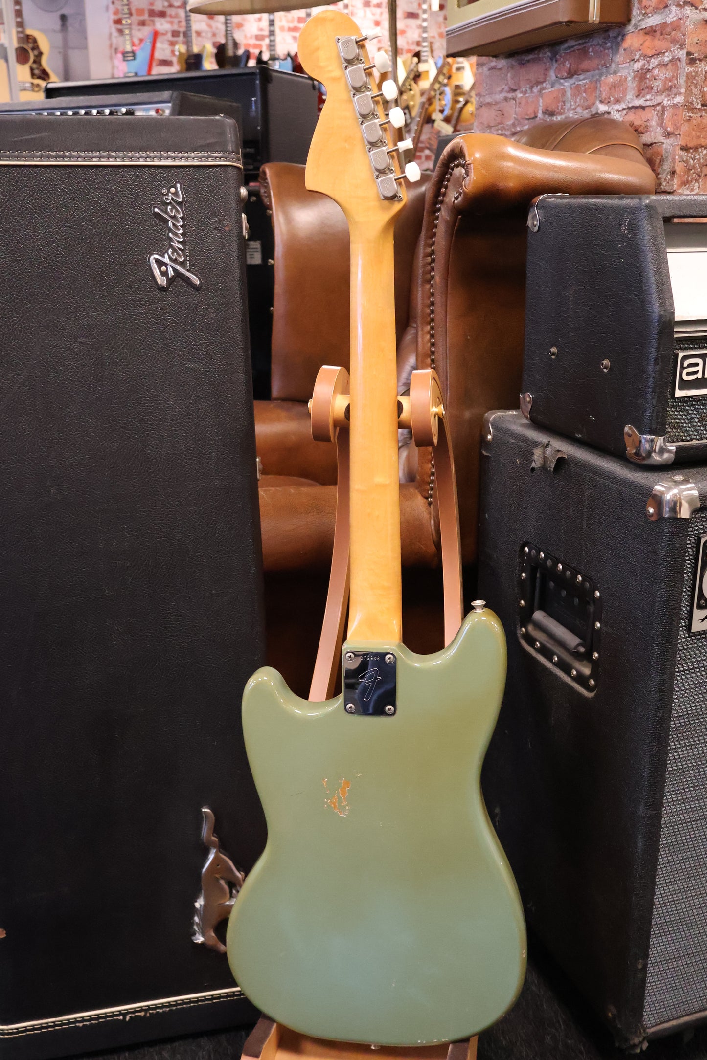 Fender 1966 Mustang Daphne Blue OHSC