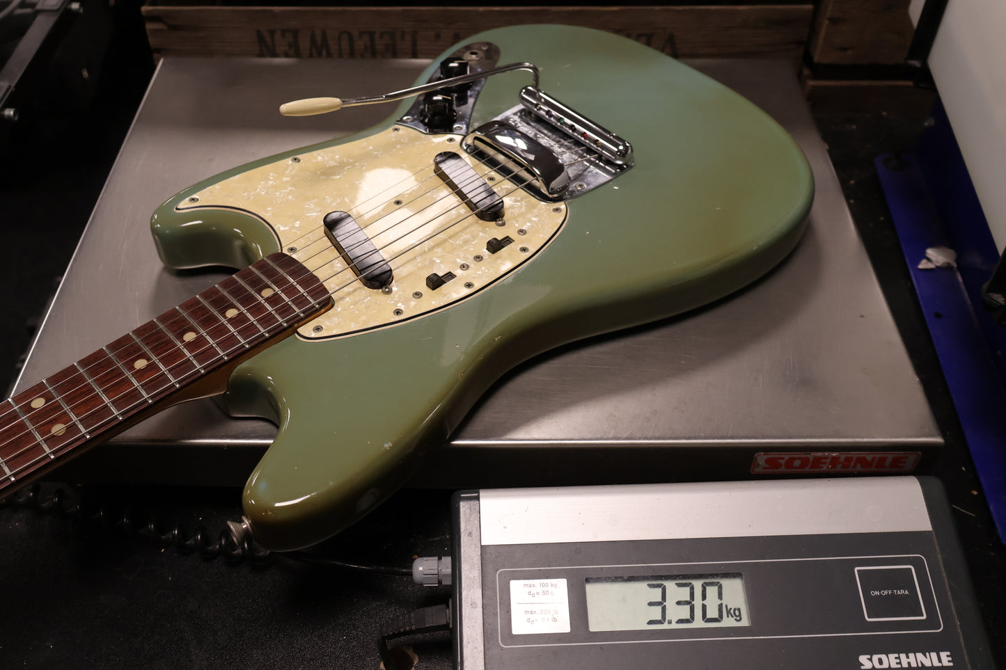 Fender 1966 Mustang Daphne Blue OHSC