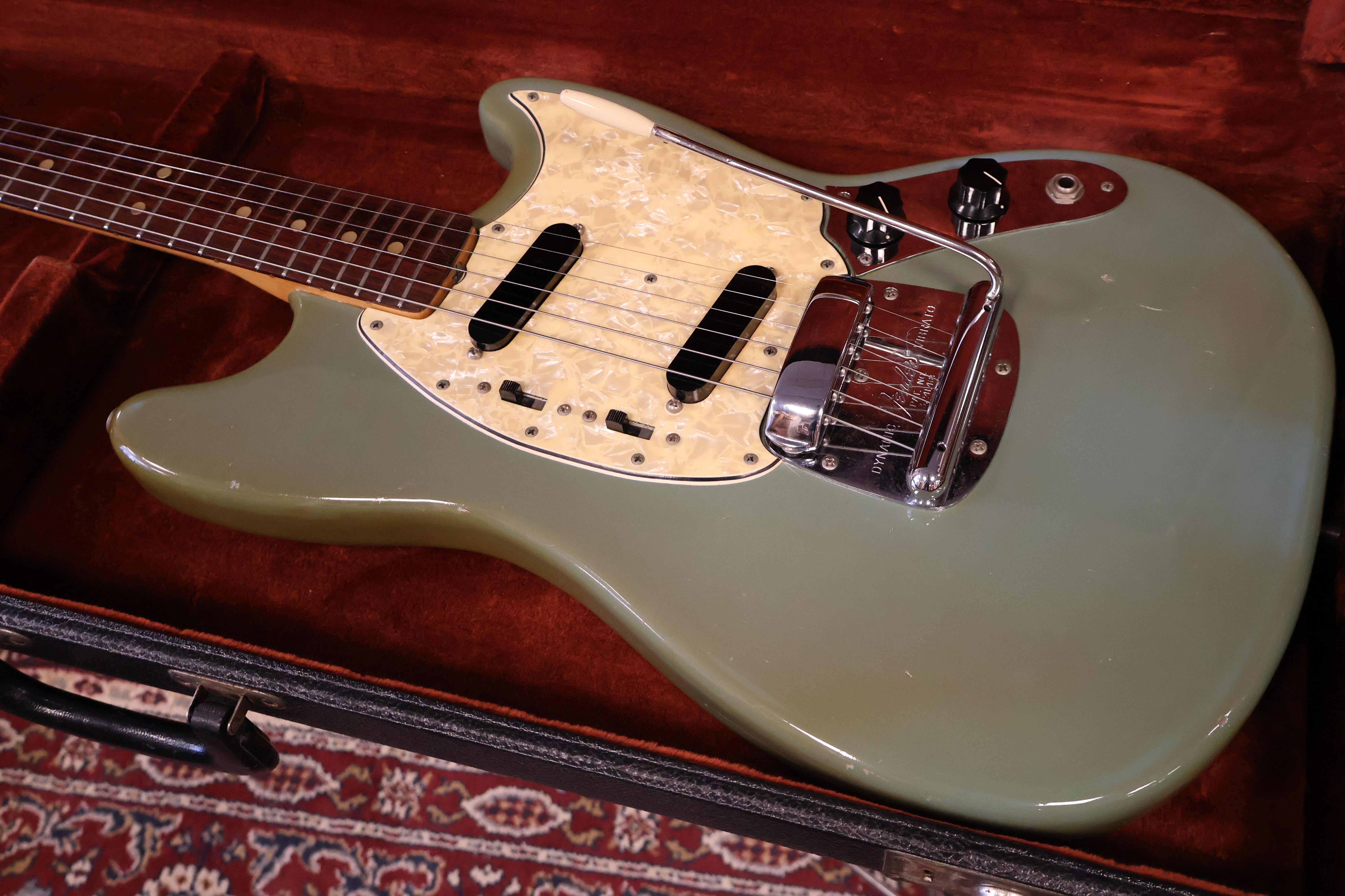 Fender USA 1966 mustang フルオリ！ Fender USA 1966 mustang フルオリ！