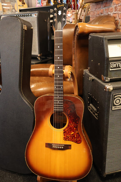Gibson 1970s J45 Deluxe Sunburst