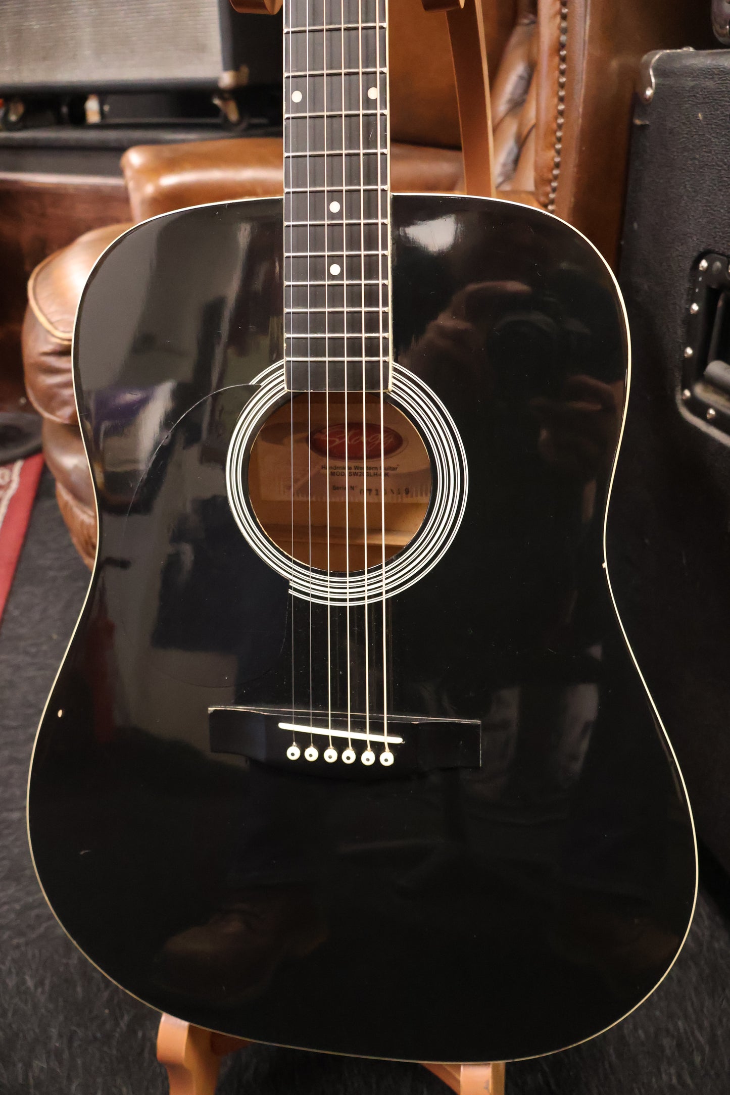 Stagg Dreadnought Lefty Black (Used)